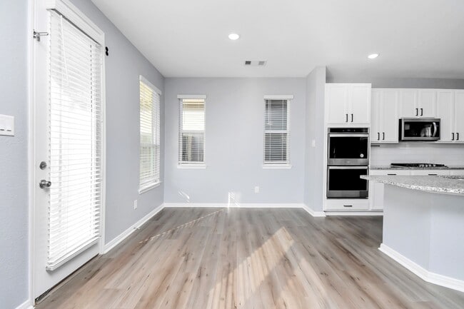 Building Photo - 6738 Beck Canyon Dr