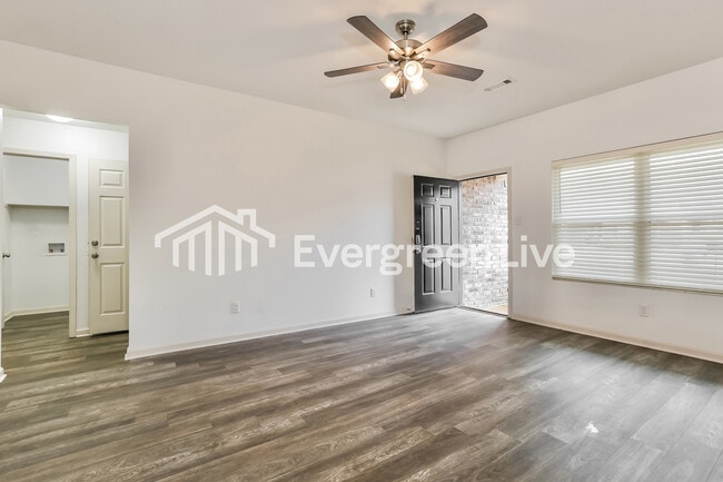 Photo - 1085 Rockwell Dr