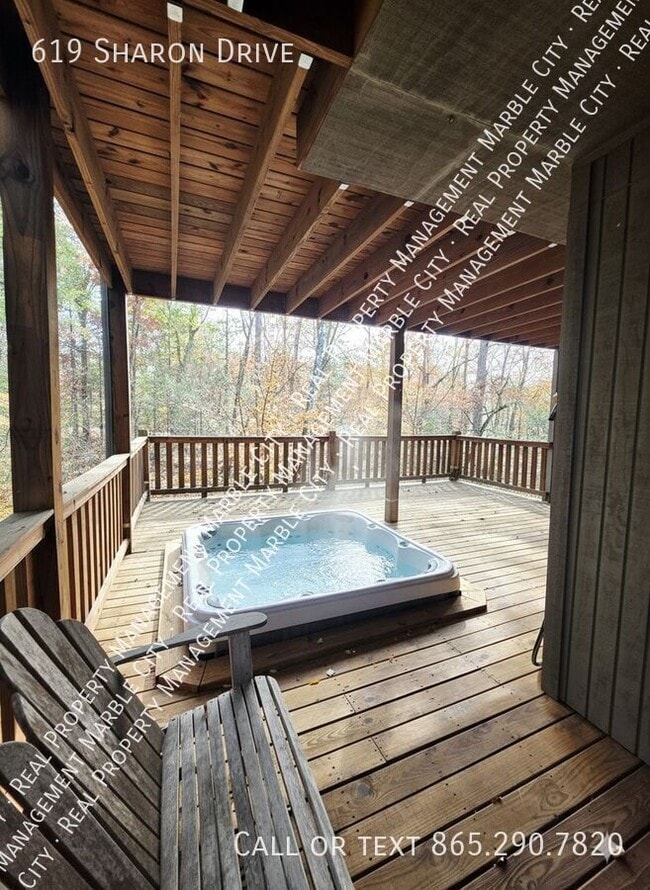 Photo - 619 Sharon Dr