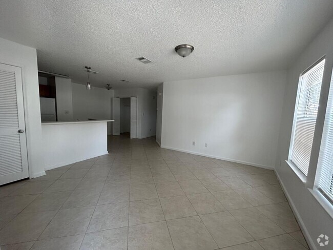 Building Photo - 100 Kazmira Ct Rental