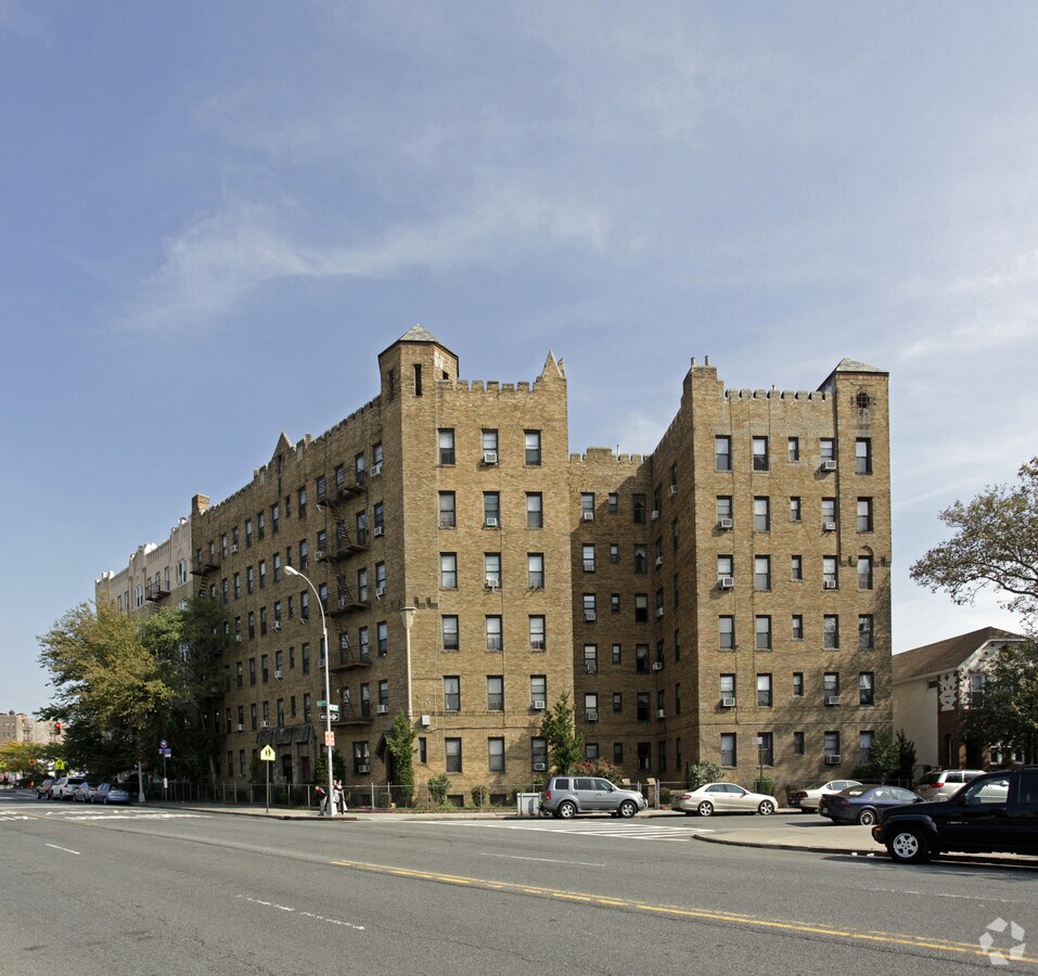 7201 Bay Pky - 7201 Bay Pky