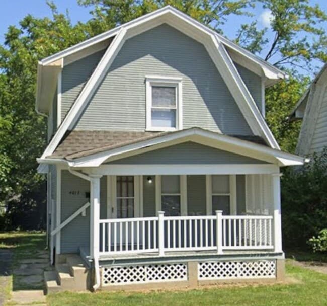 Building Photo - Beautifully Updated 2 bedroom 1 bathroom 960 sq ft home