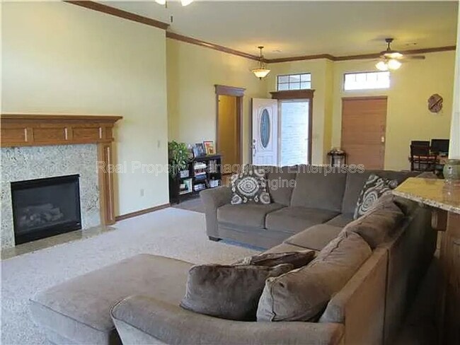 Photo - 9025 NW 92nd St