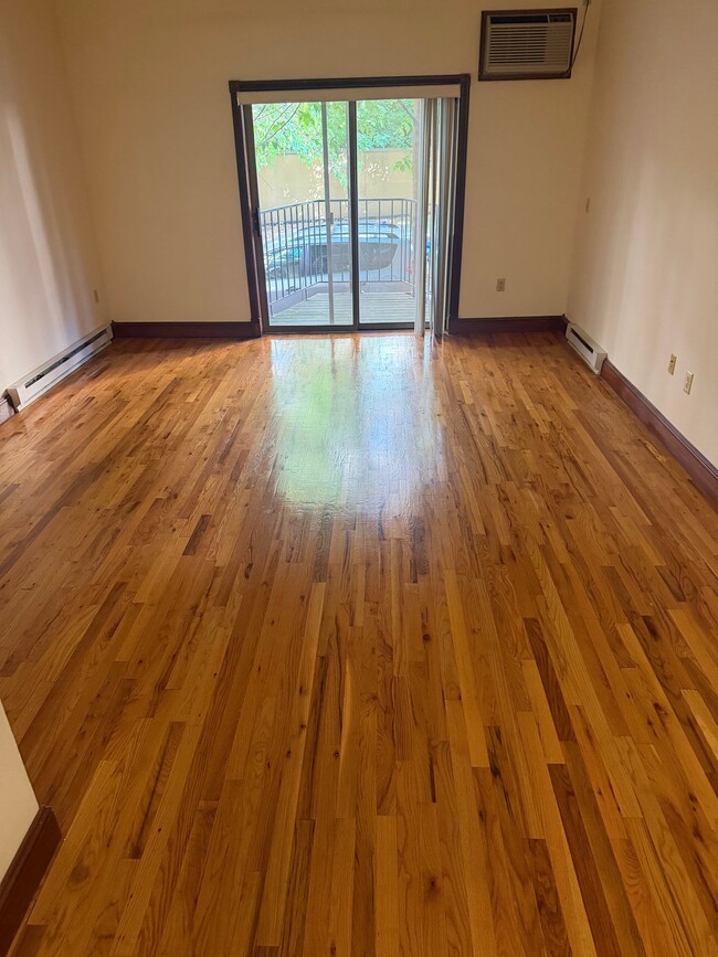Photo - 402 W Dayton St Unit 101