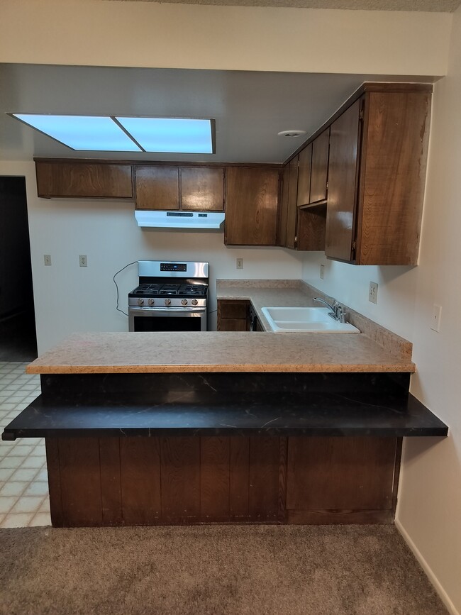 15752 Taft Ln Unit 3