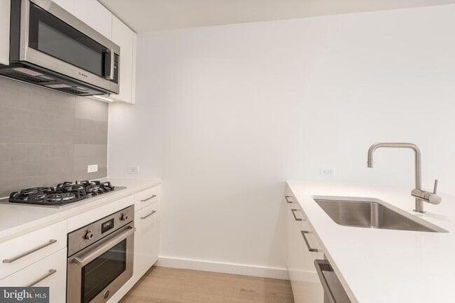 Photo - 1110 23rd St NW Unit PH12