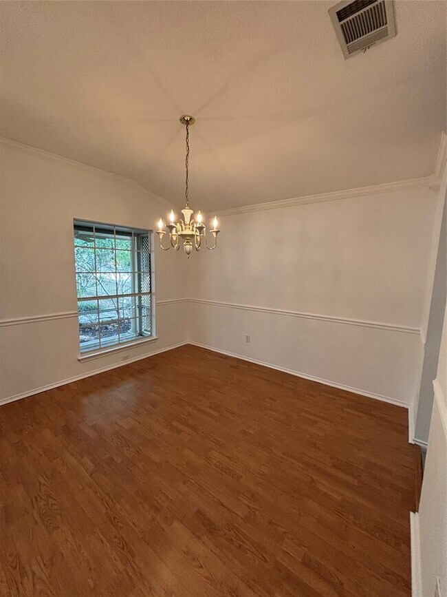 Photo - 1300 Leah Ln