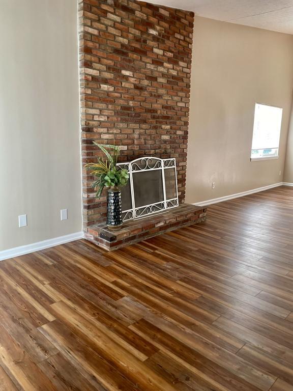8982 Portage Pointe Dr