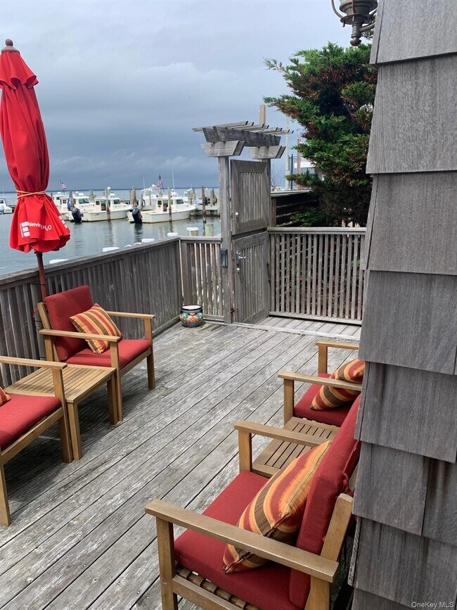 317 Bay Walk