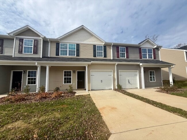 Photo - Two bedroom, 2.5 bath townhome in Ridge Creek, Whitsett