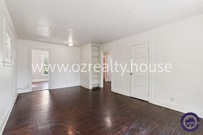 Photo - 2727 Robinwood Ave