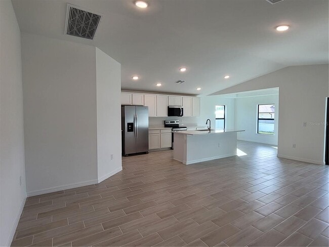 Photo - 11100 Vanessa Ave