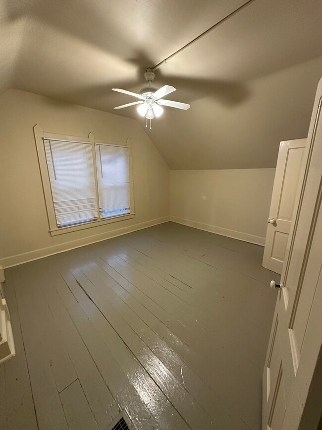 Photo - 610 S Green St