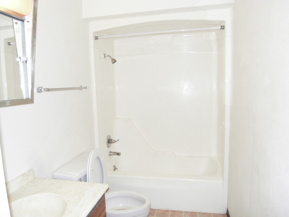 Photo - 1510 Northbrook Dr Unit A4