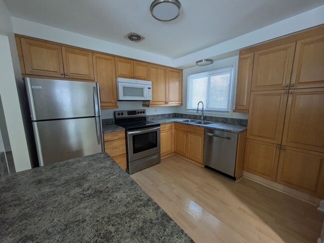 Photo - Beautiful Ranch in Prime Clarkston Location