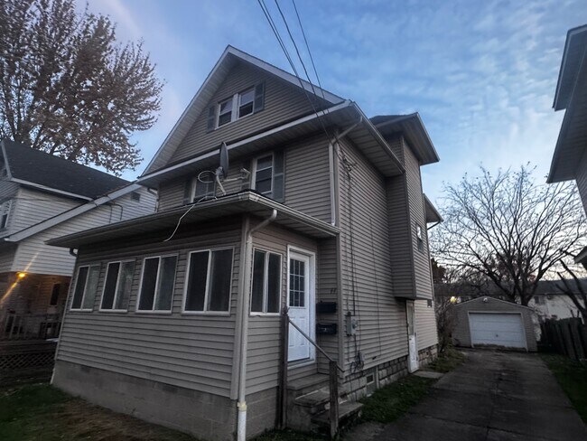 Photo - 44 E Brookside Ave