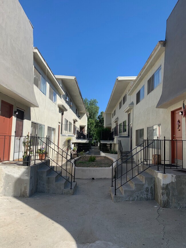 Photo - 416 San Pascual Ave Apartments Unit 5