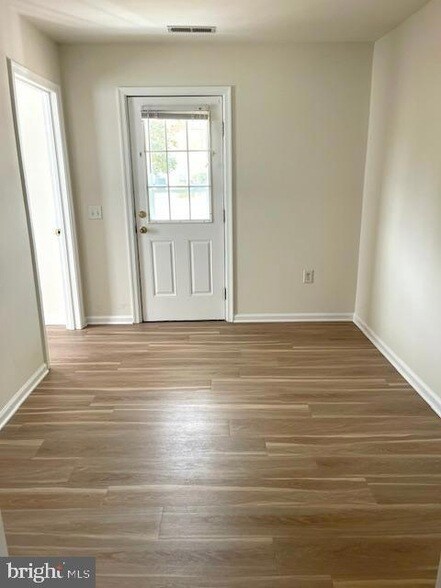 Photo - 5373 Potomac Dr