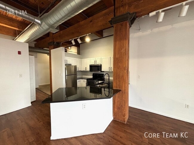 202 W 5th St Unit 606