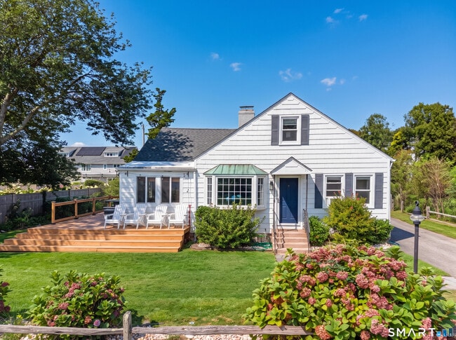 60 Bassett Ln