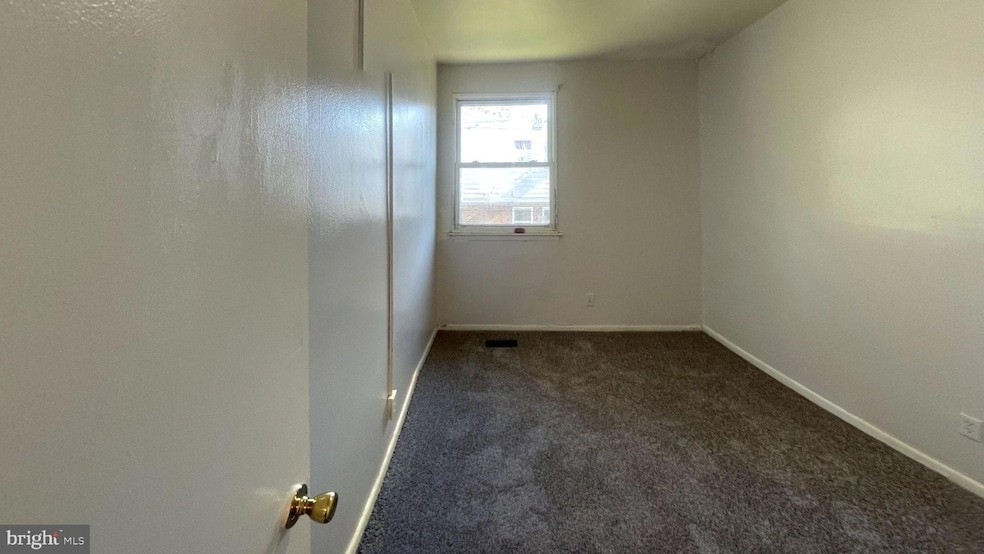 Photo - 717 Red Lion Rd Unit 2