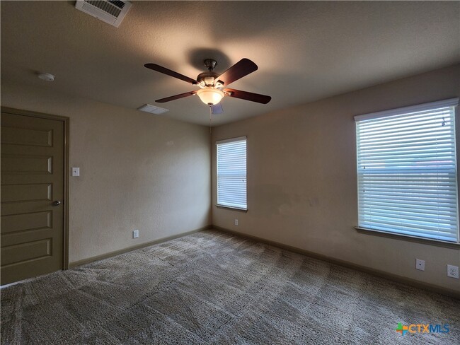 Photo - 789 Great Oaks Dr