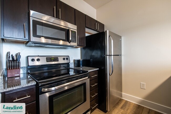 Photo - 1820 E Broad St Unidad 429.1407029