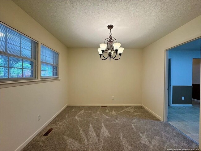 400 Harrill Cir
