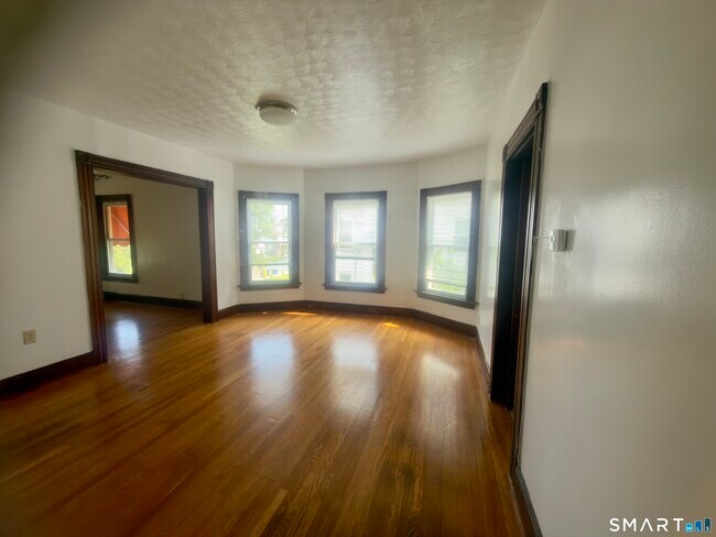Photo - 261 Wakelee Ave Unidad 2