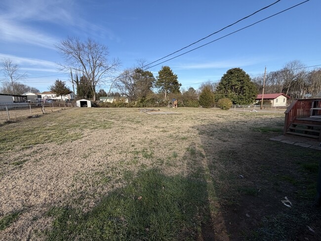 Photo - 307 Nancy Dr