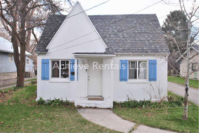Photo - 738 E 200 N Casa
