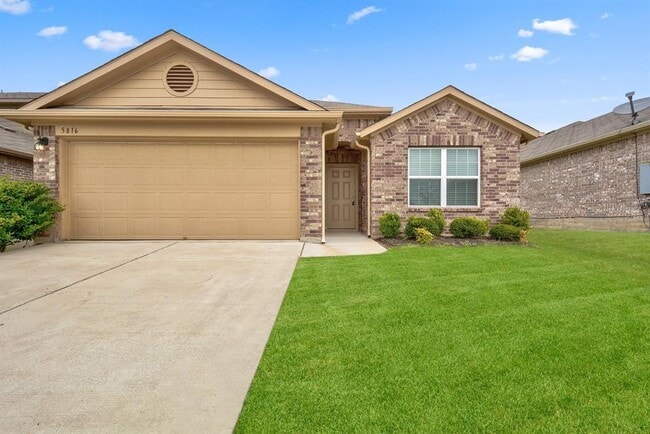 Photo - 5816 Roderick Dr