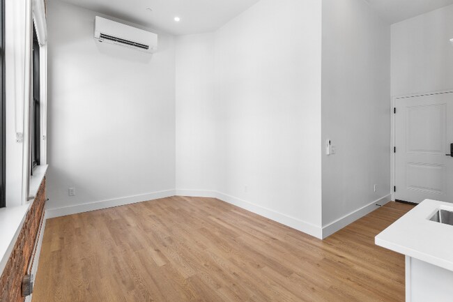 Photo - 101 Richmond St Unit 206