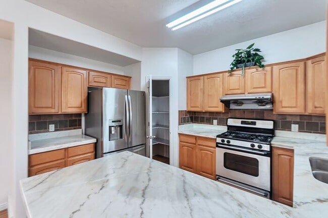 Beautiful 5 Bedroom Home in West Valley - ... - Beautiful 5 Bedroom Home in West Valley - ...