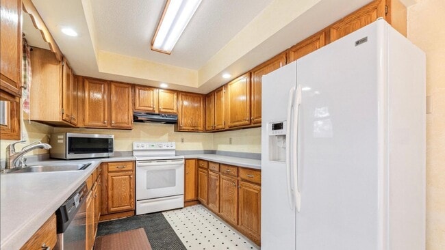 Photo - 21923 Fleming Ave