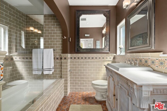 Photo - 6141 Warner Dr