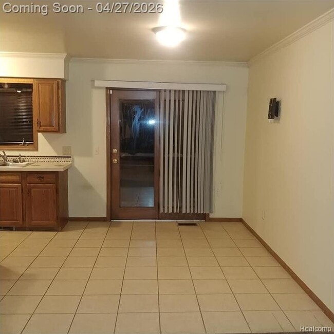 Photo - 205 Pineview Ct