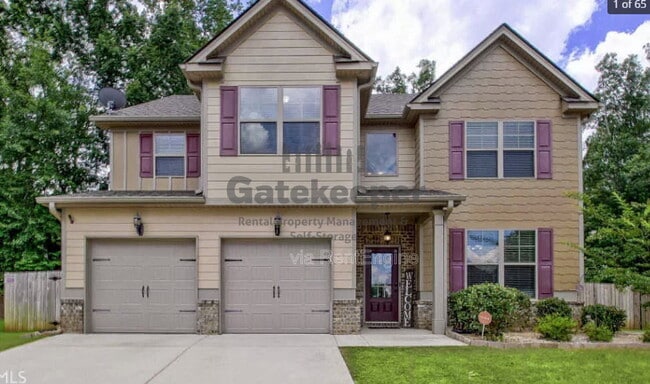 Building Photo - 124 Village Pl