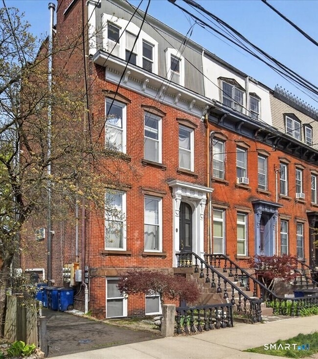 Building Photo - 29 Eld St Unit 3