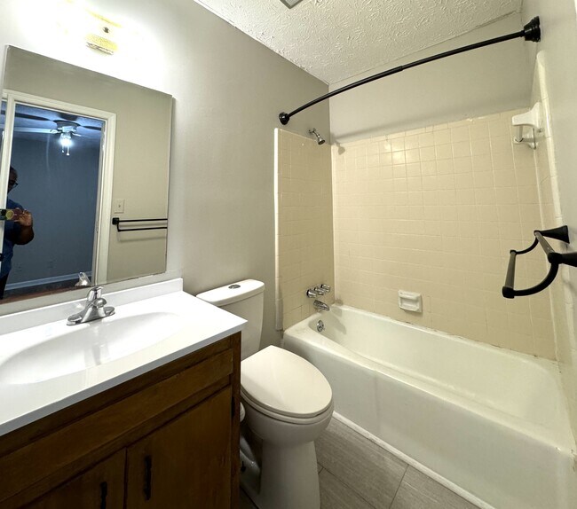 Photo - 235 Sunny Hills Dr