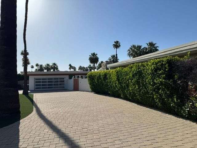 Photo - 71279 Country Club Dr