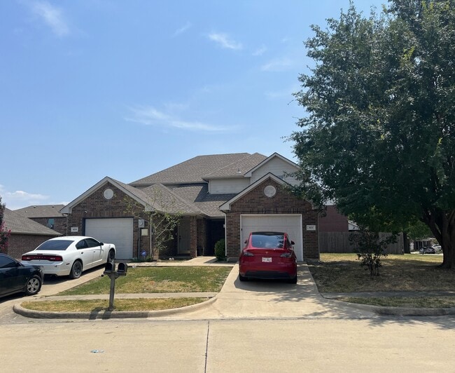 Photo - 611 W Walton Way