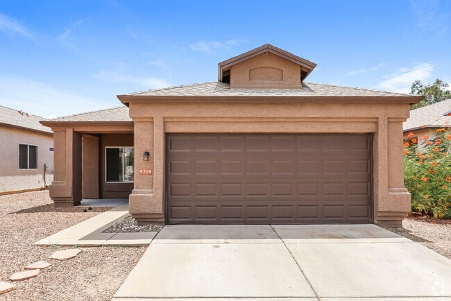 Building Photo - 9204 E Muleshoe St Rental
