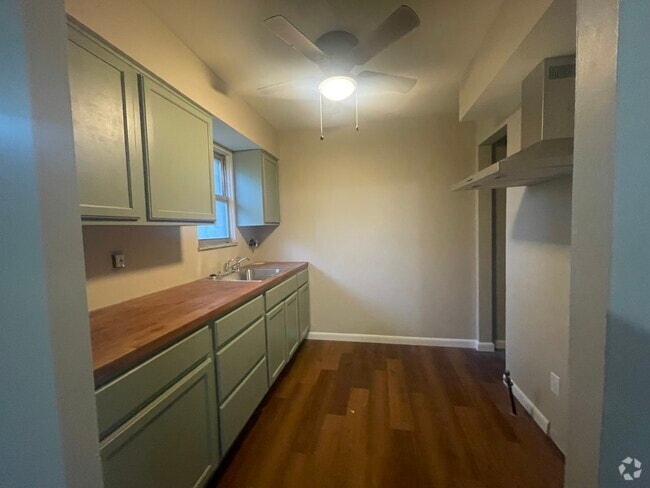 Building Photo - 1663 Allegheny Cir Rental