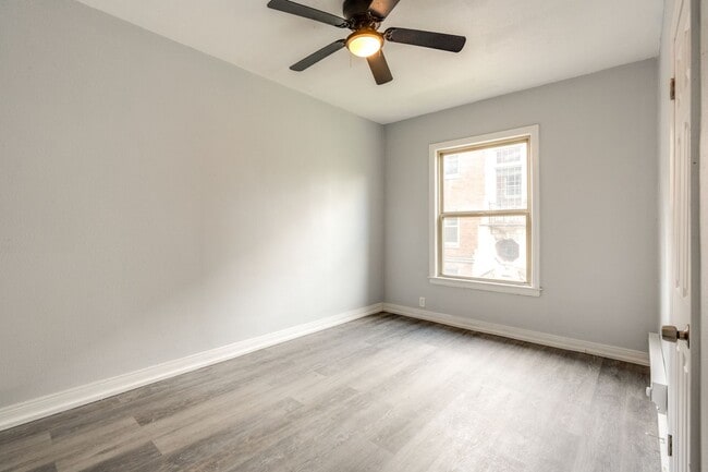 Photo - 2840 S Moreland Blvd Unit #16