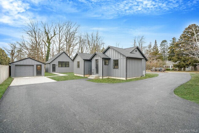 Photo - 23 Roosevelt Blvd