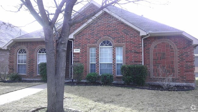 Building Photo - 3940 Bexhill Dr Rental