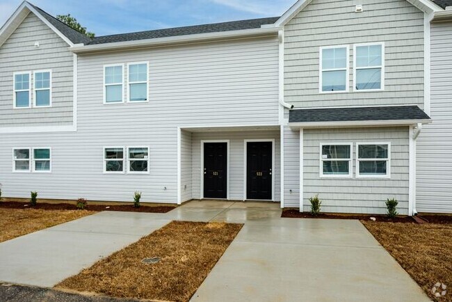 Building Photo - Gorgeous 2 Bed 2.5 Bath Home Ready for Mov...