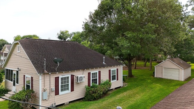 Photo - 3903 Lavender St