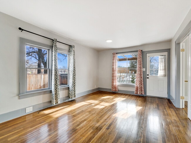 Photo - 840 Hill Ave